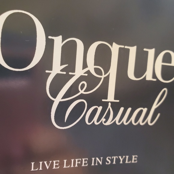 NWT ONQUE CASUAL SIDE TWIST WAIST BLOUSE SZ LP - Picture 7 of 8